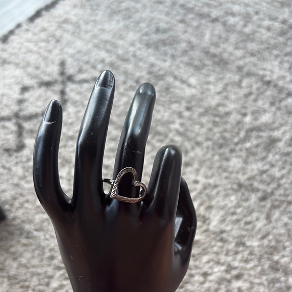 Sterling Silver stamped 925 Heart Ring - heart outline sits at an angle - Picture 2 of 9